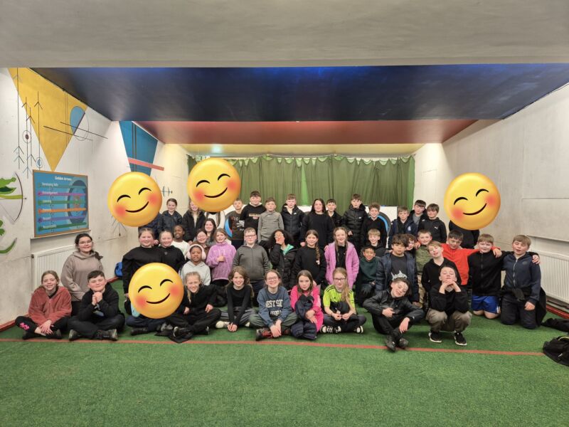 Image for the Tweet beginning: A few tired faces last