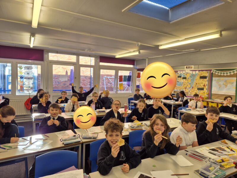 Image for the Tweet beginning: We started our day with