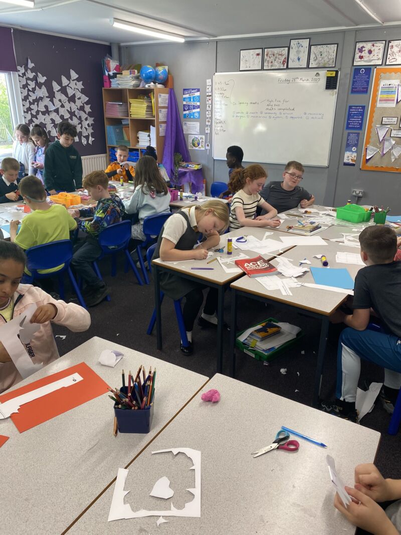 Image for the Tweet beginning: 5B was a hive of