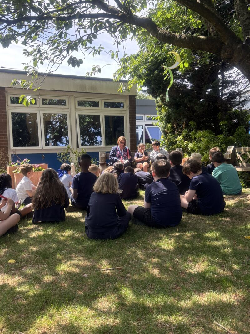 Image for the Tweet beginning: What a lovely way to