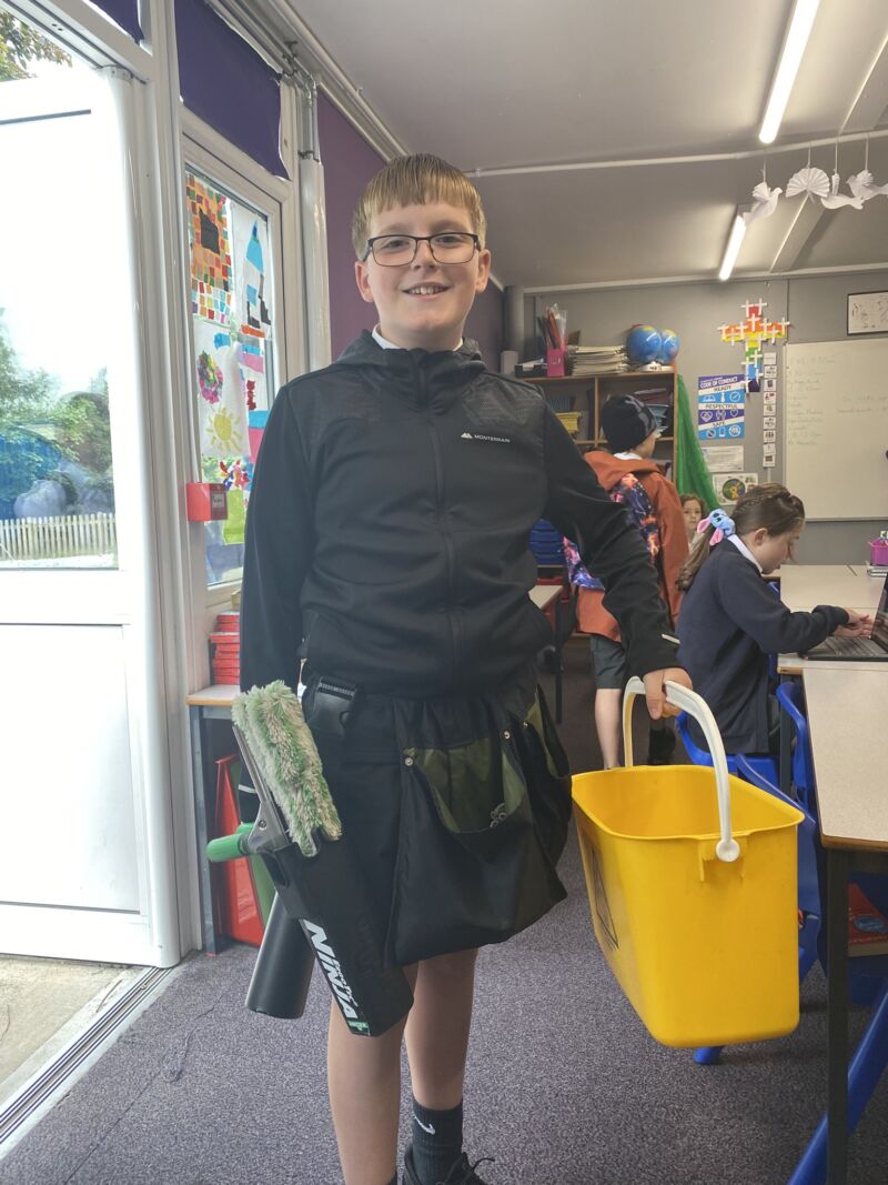 Image for the Tweet beginning: Forget the professionals—Jenson in 5B